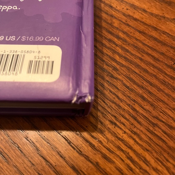 Peppa Pig Five-Minute Peppa Stories kids book - Picture 10 of 13